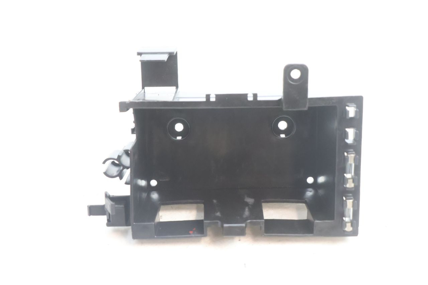 photo de BATTERY BOX KYMCO AGILITY CITY 16P 125 (2015 - 2024) - Component detail