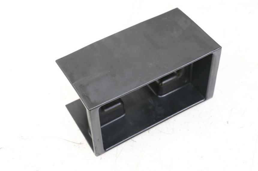 photo de BATTERY BOX APRILIA SR MOTARD 50 (2012 - 2018) - Component detail