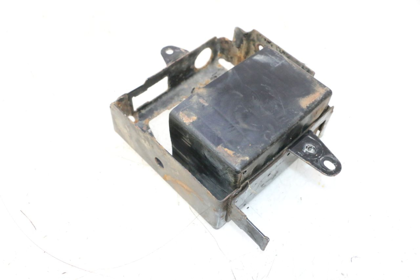 photo de BATTERY BOX HONDA CB TWO FIFTY 250 (1991 - 2002) - Technical close-up