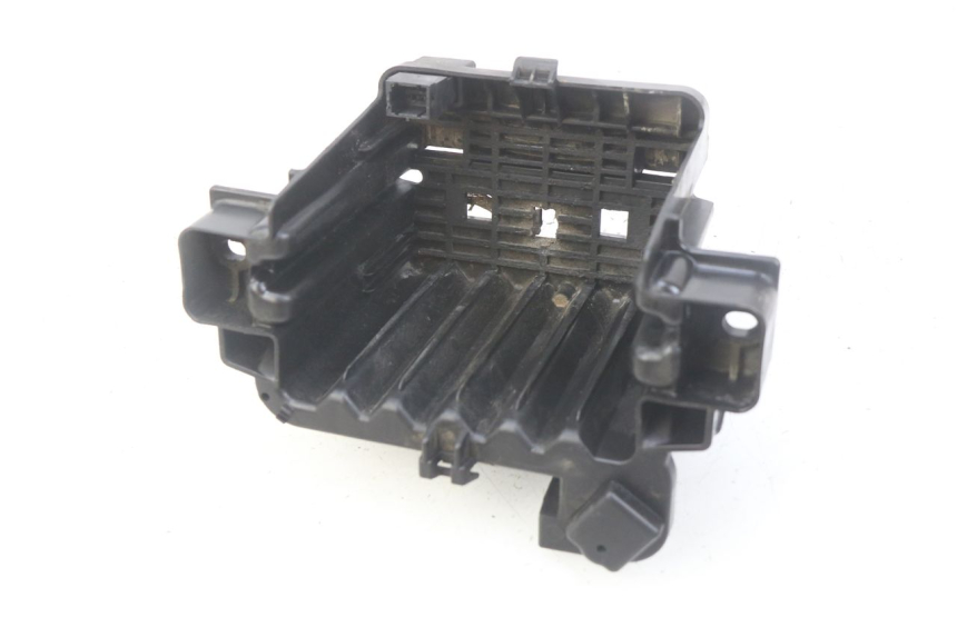 photo de BATTERY TRAY PEUGEOT CITYSTAR 125 (2011 - 2017) - Alternative perspective