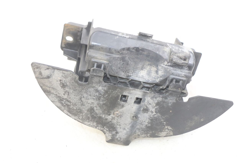 photo de BATTERY TRAY PEUGEOT CITYSTAR 125 (2011 - 2017) - Zoom on usage condition