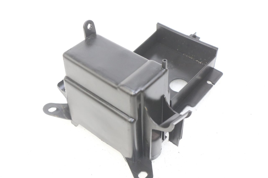 photo de BATTERY TRAY SUZUKI CP 80 (1985 - 1996) - Zoom on usage condition