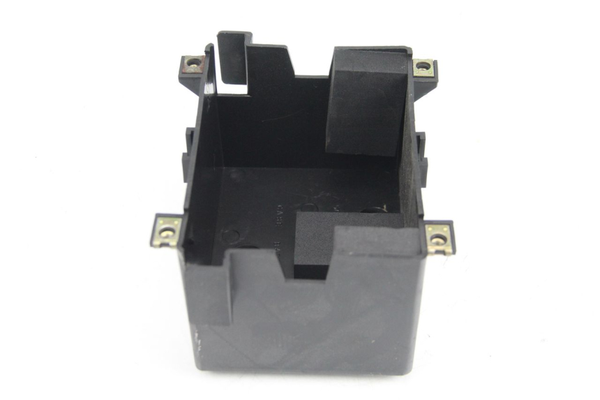 photo de BATTERY BOX KYMCO DINK 4T 50 (2007 - 2018) - Fixing points details