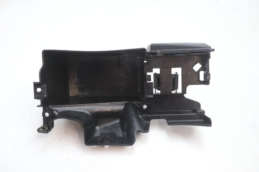 photo de BATTERY BOX KAWASAKI ER-6 ER6 N 650 (2005 - 2009) - Zoom on usage condition