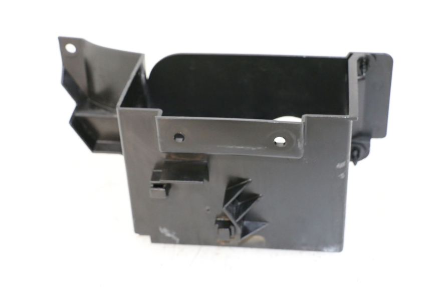photo de BATTERY TRAY YAMAHA FJR ABS 1300 (2006 - 2012) - Zoom on usage condition