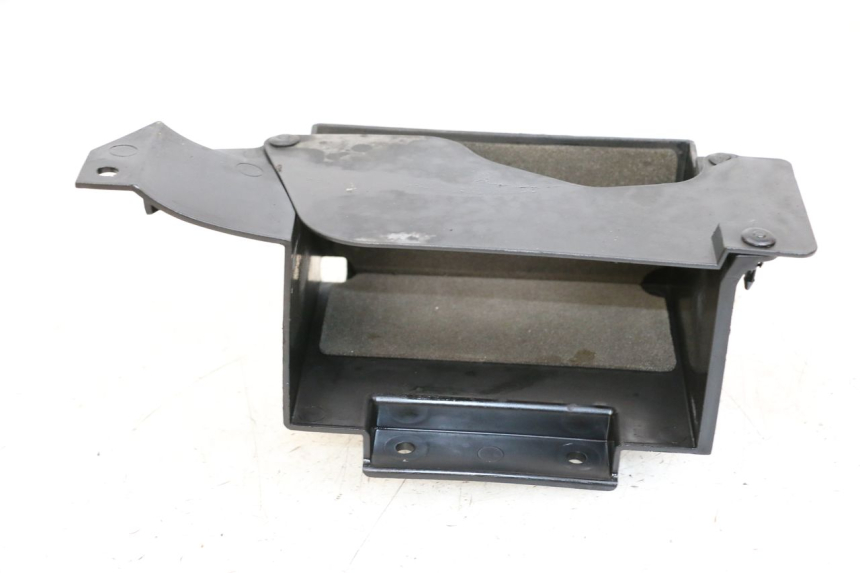 photo de BATTERY TRAY YAMAHA FJR ABS 1300 (2006 - 2012) - Alternative perspective