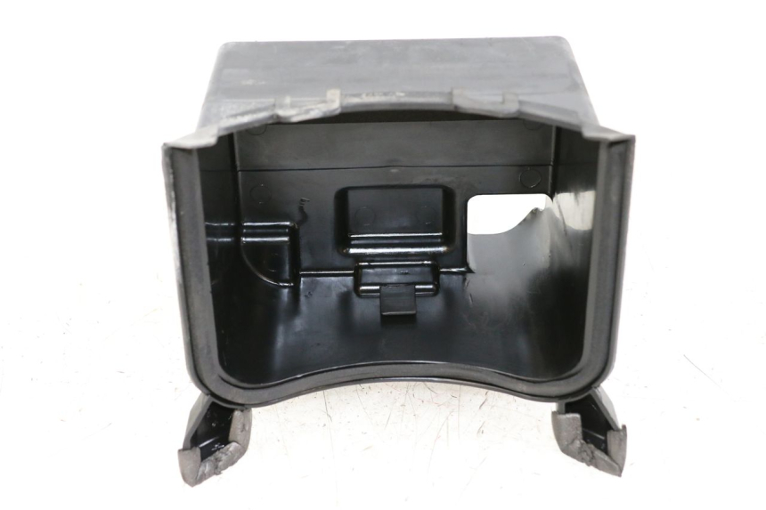 photo de BATTERY BOX MBK FLAME X 125 (2007 - 2016) - Technical close-up