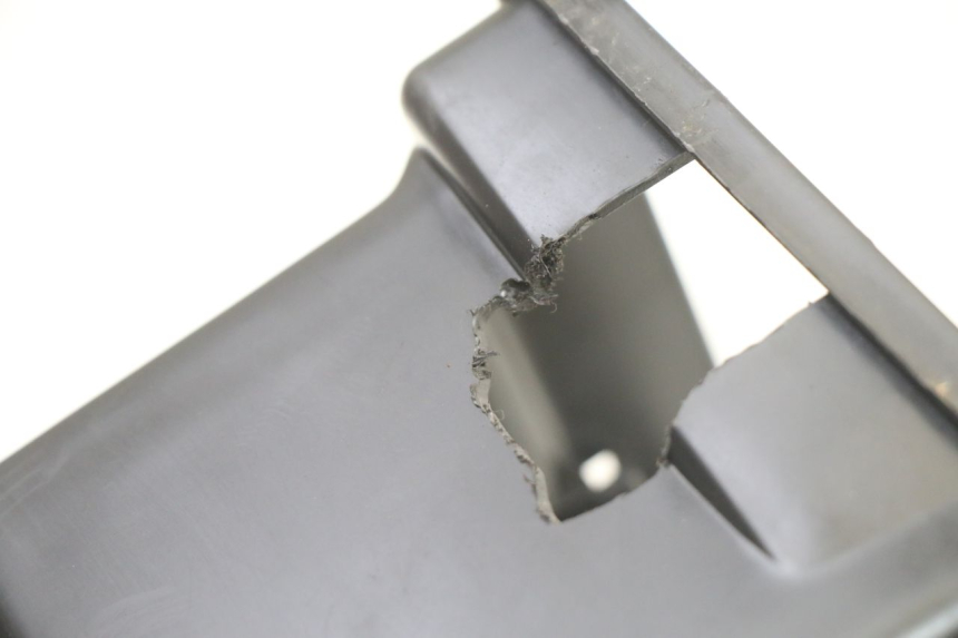 photo de BATTERY BOX VENESI FLY RETRO 4T 50 (2020 - 2025) - Technical close-up