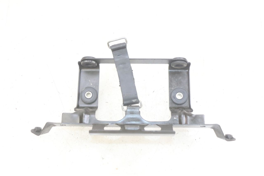 photo de BATTERY TRAY YAMAHA FZS FAZER 600 (1998 - 2001) - Alternative perspective