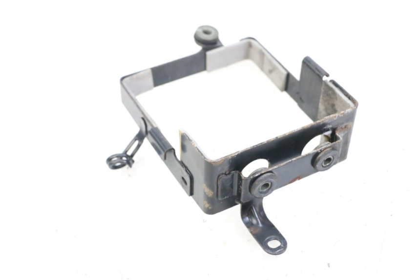 photo de BATTERY BOX SUZUKI GZ MARAUDER 125 (1998 - 2004) - Alternative perspective
