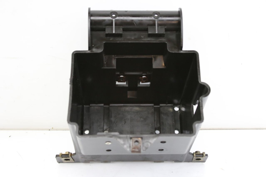 photo de BATTERY TRAY PIAGGIO HEXAGON 2T 125 (1994 - 1998) - Main view