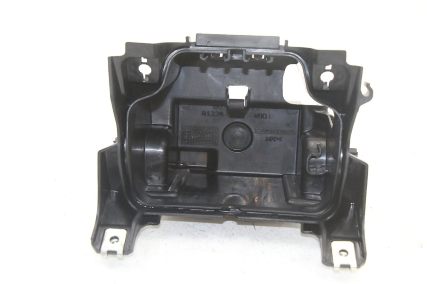 photo de BATTERY BOX HONDA PCX (JF57/JF64) 125 (2014 - 2018) - Alternative perspective
