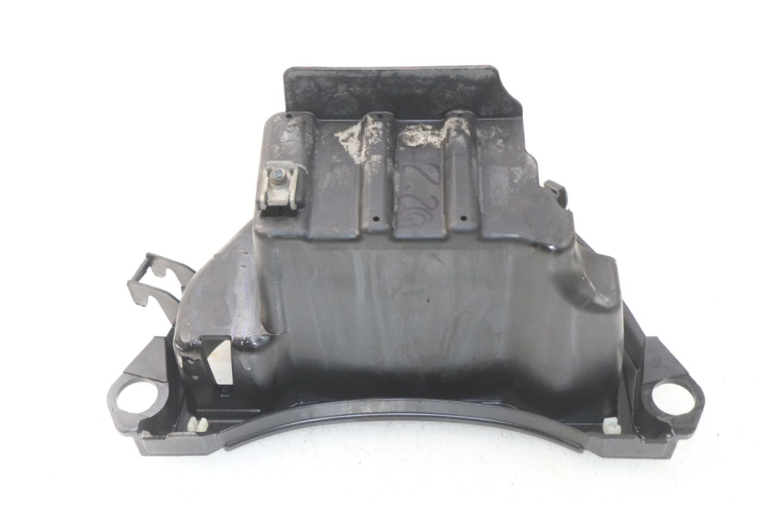 photo de BATTERY TRAY PIAGGIO LIBERTY IGET 4T 50 (2015 - 2020) - Alternative perspective