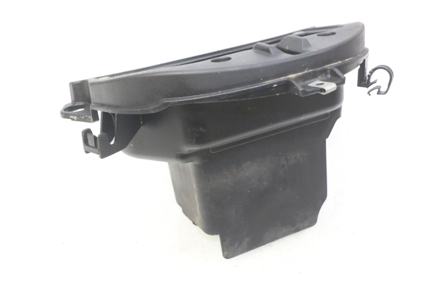 photo de BATTERY TRAY PIAGGIO LIBERTY IGET 4T 50 (2015 - 2020) - Alternative perspective