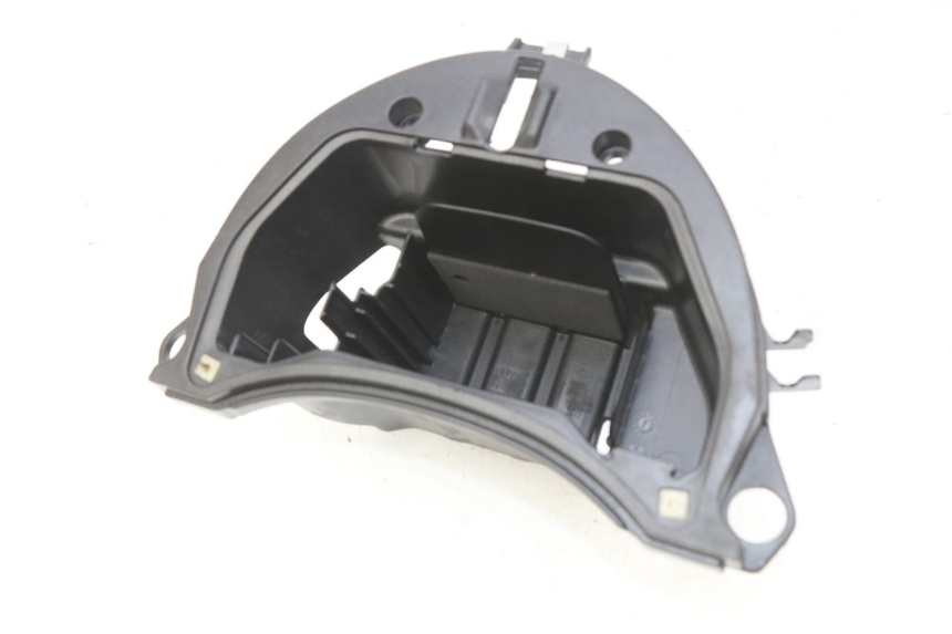 photo de BATTERY TRAY PIAGGIO LIBERTY IGET 4T 50 (2015 - 2020) - Alternative perspective