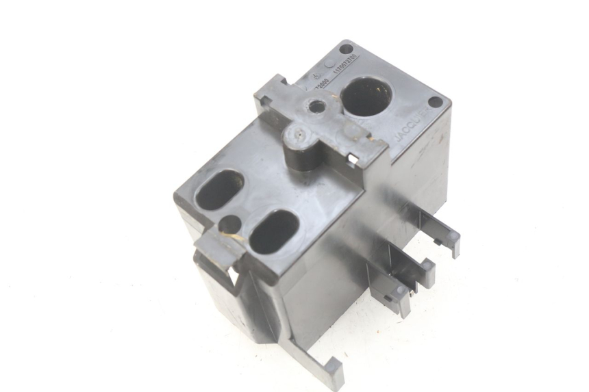 photo de BATTERY BOX PEUGEOT LUDIX BLASTER 50 (2006 - 2014) - Component detail