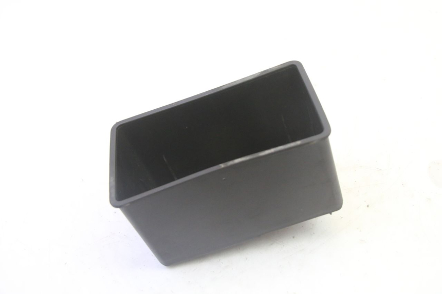 photo de BATTERY BOX PIAGGIO LXV 4T 50 (2009 - 2013) - Main view