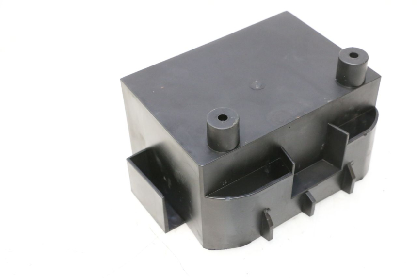 photo de BATTERY BOX KYMCO MOVIE S 125 (2009 - 2018) - Alternative perspective
