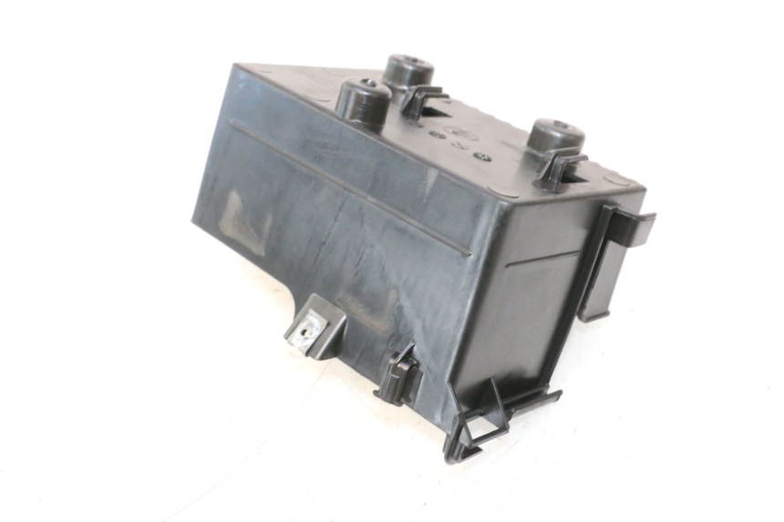 photo de BATTERY BOX KYMCO LIKE 4T 50 (2019 - 2025) - Zoom on usage condition
