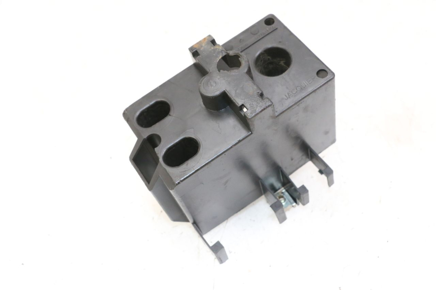 photo de BATTERY TRAY PEUGEOT LUDIX 50 (2005 - 2007) - Alternative perspective