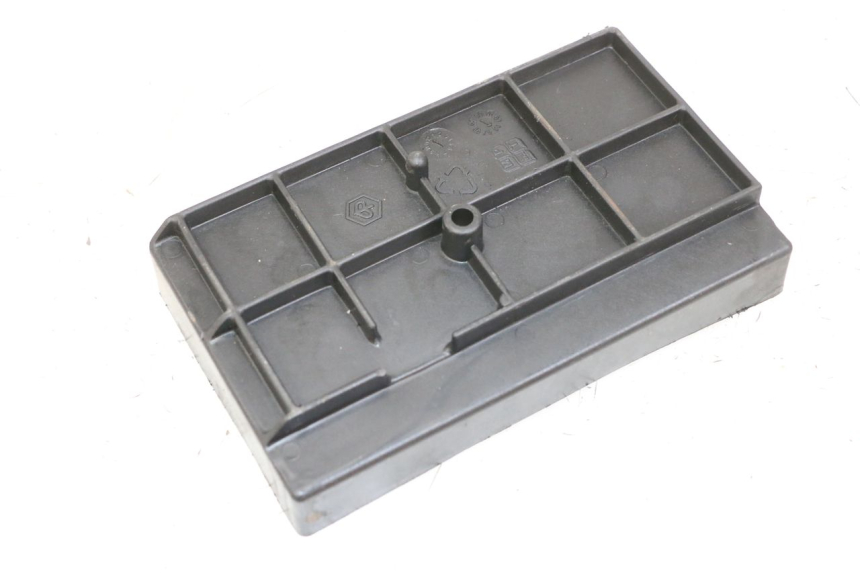 photo de BATTERY BOX PIAGGIO VESPA LX 150 (2005 - 2013) - Zoom on usage condition