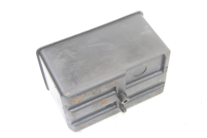 photo de BATTERY TRAY PIAGGIO VESPA LX 2T 50 (2005 - 2013) - Zoom on usage condition