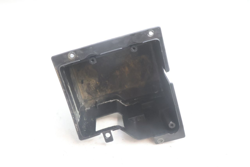 photo de BATTERY BOX LAZIO RENO 50 (2016 - 2021) - Zoom on usage condition
