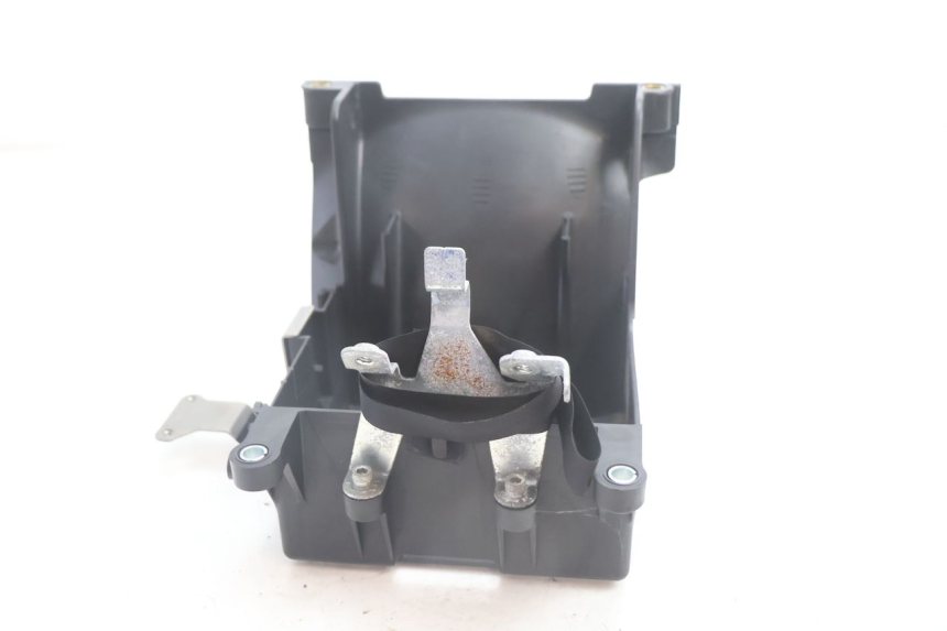 photo de BATTERY BOX HARLEY DAVIDSON ROAD GLIDE FLTRXSE 1920 (2018 - 2022) - Component detail