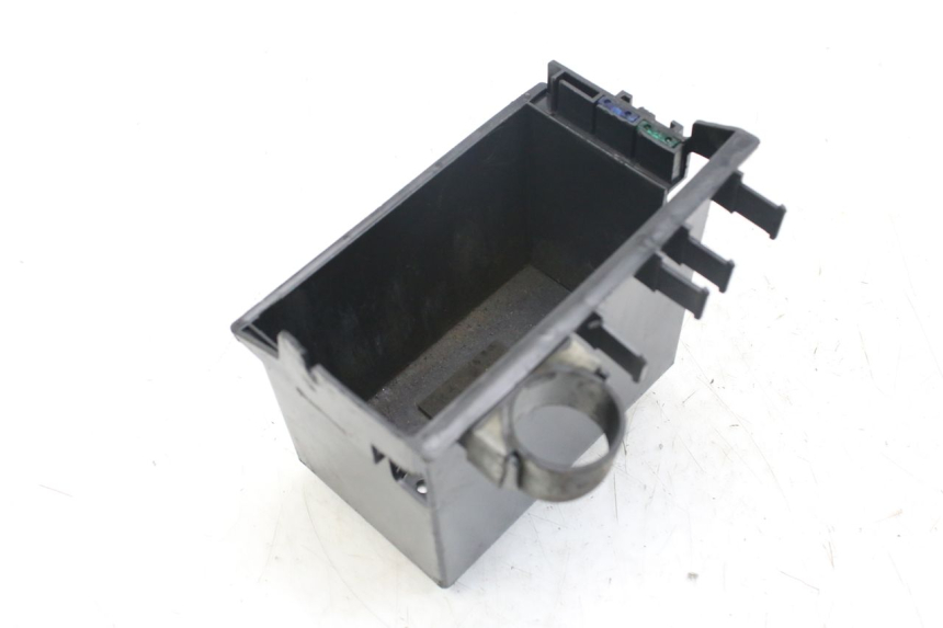 photo de BATTERY TRAY DAELIM S2 FI 125 (2008 - 2017) - Alternative perspective