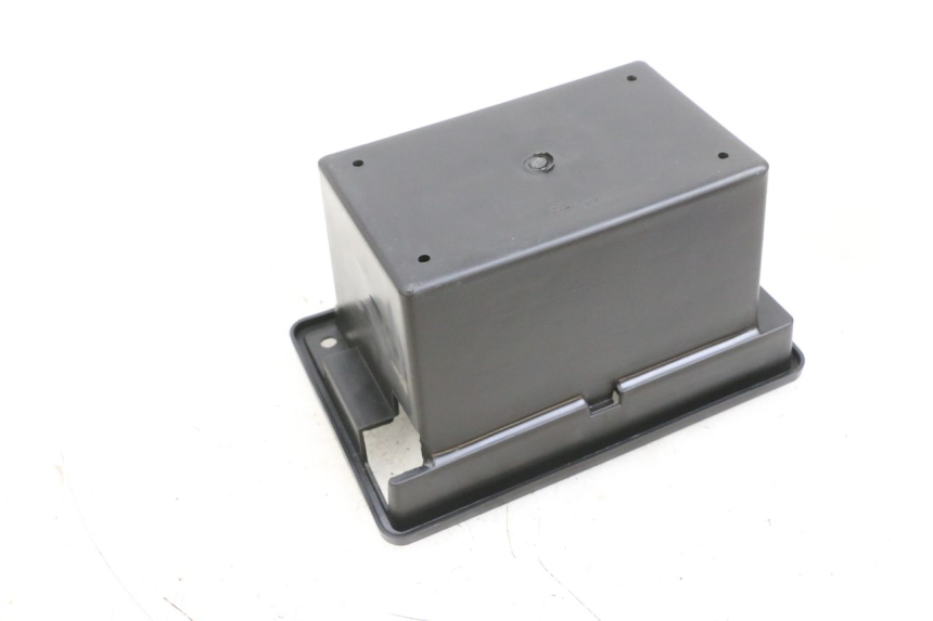 photo de BATTERY BOX JM MOTORS SANTANA EVO 50 (2024 - 2026) - Component detail