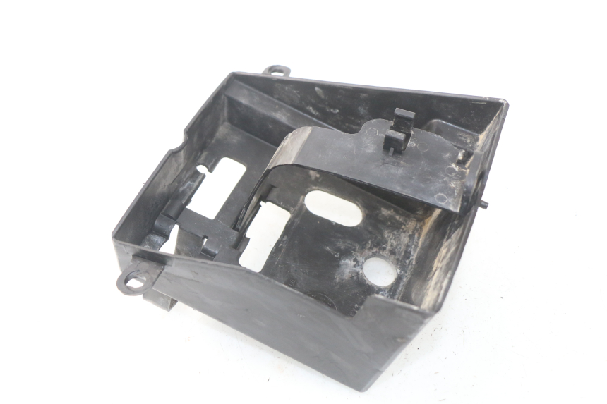 photo de BATTERY BOX PEUGEOT SC 50 (1988 - 1992) - Component detail