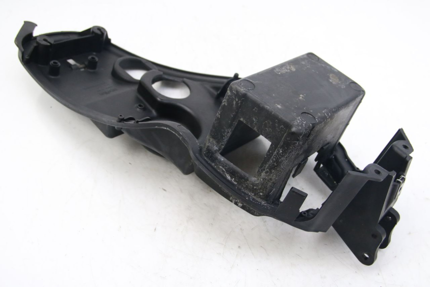 photo de BATTERY TRAY APRILIA SCARABEO 4T 50 (2009 - 2017) - Additional view of the item