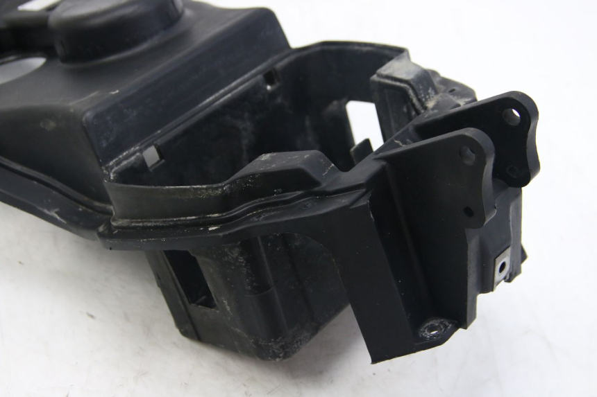 photo de BATTERY TRAY APRILIA SCARABEO 4T 50 (2009 - 2017) - Markings and original references