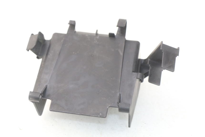 photo de BATTERY BOX HONDA SES DYLAN 125 (2002 - 2006) - Component detail