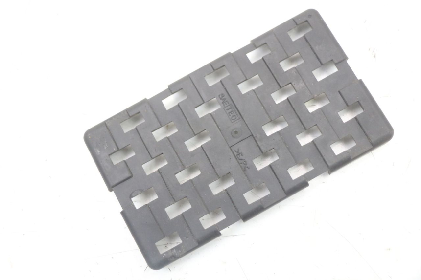 photo de BATTERY BOX SUZUKI GSR 750 (2011 - 2017) - Main view