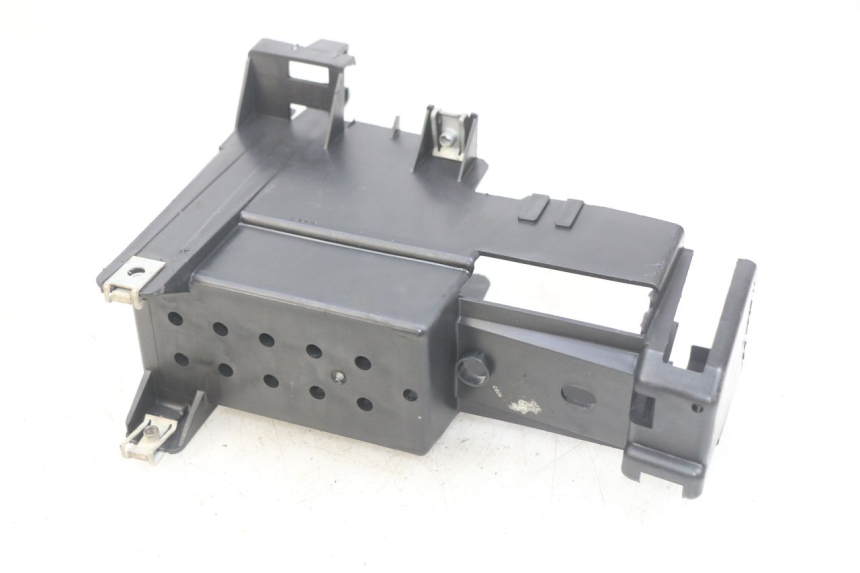 photo de BATTERY TRAY PEUGEOT TKR TREKKER FURIOUS 50 (2005 - 2014) - Alternative perspective