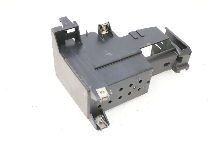 photo de BATTERY BOX PEUGEOT TREKKER 50 (1995 - 2004) - Component detail