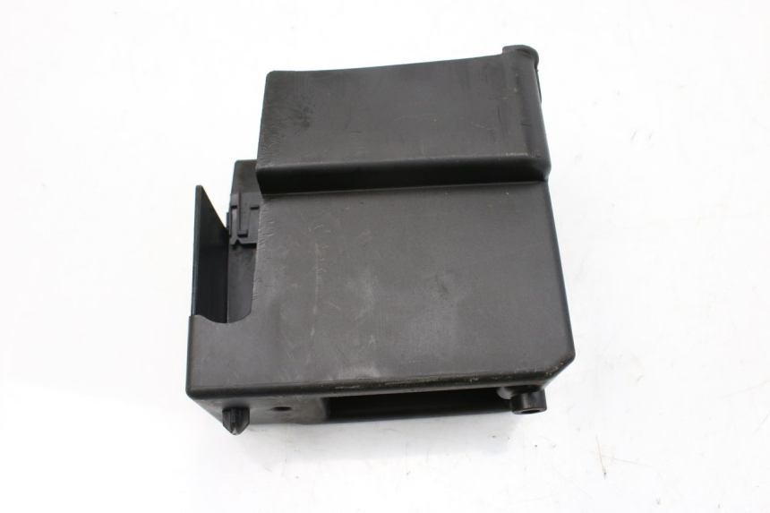 photo de BATTERY TRAY PIAGGIO VESPA GTS IGET ABS 125 (2017 - 2023) - Component detail