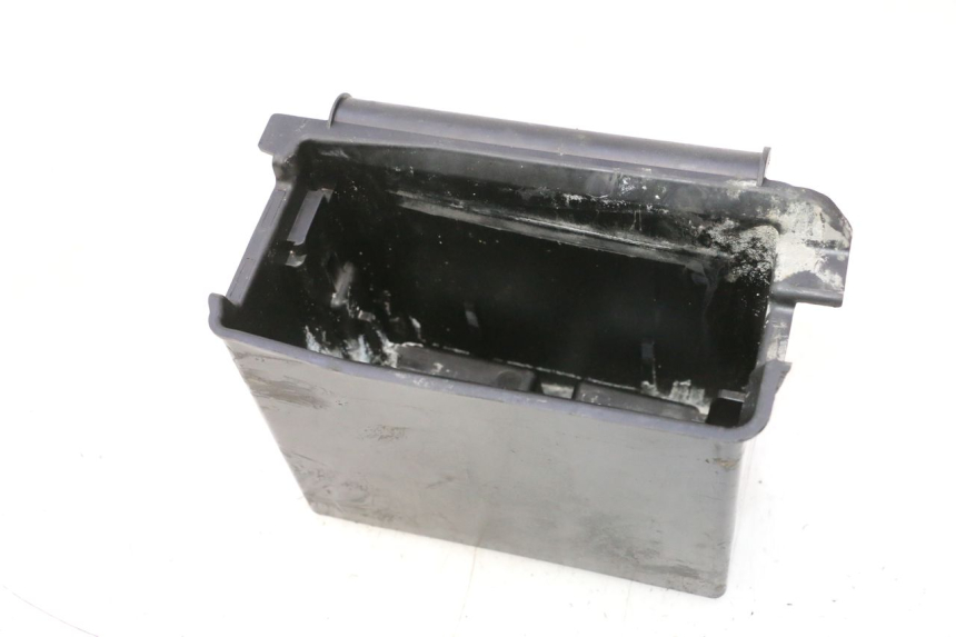 photo de BATTERY TRAY PIAGGIO VESPA PRIMAVERA 2T 50 (2013 - 2018) - Main view