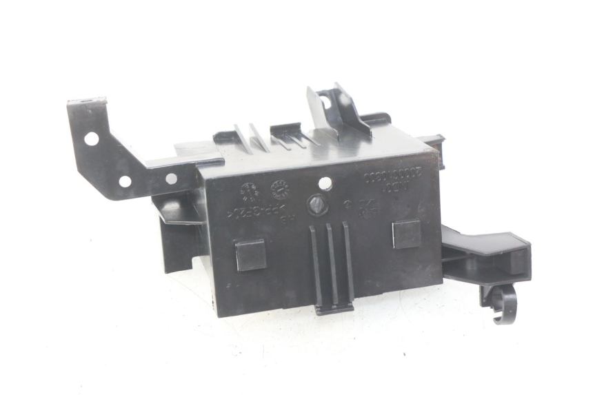 photo de BATTERY TRAY PEUGEOT VIVACITY NEW 4T 50 (2008 - 2017) - Zoom on usage condition