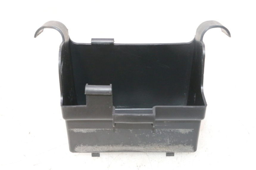photo de BATTERY BOX DAELIM VJ ROADWIN 125 (2004 - 2007) - Component detail