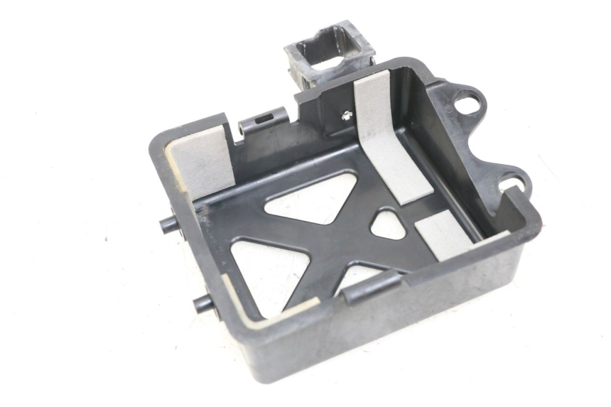 photo de BATTERY BOX SUZUKI VL INTRUDER 125 (2004 - 2007) - Main view