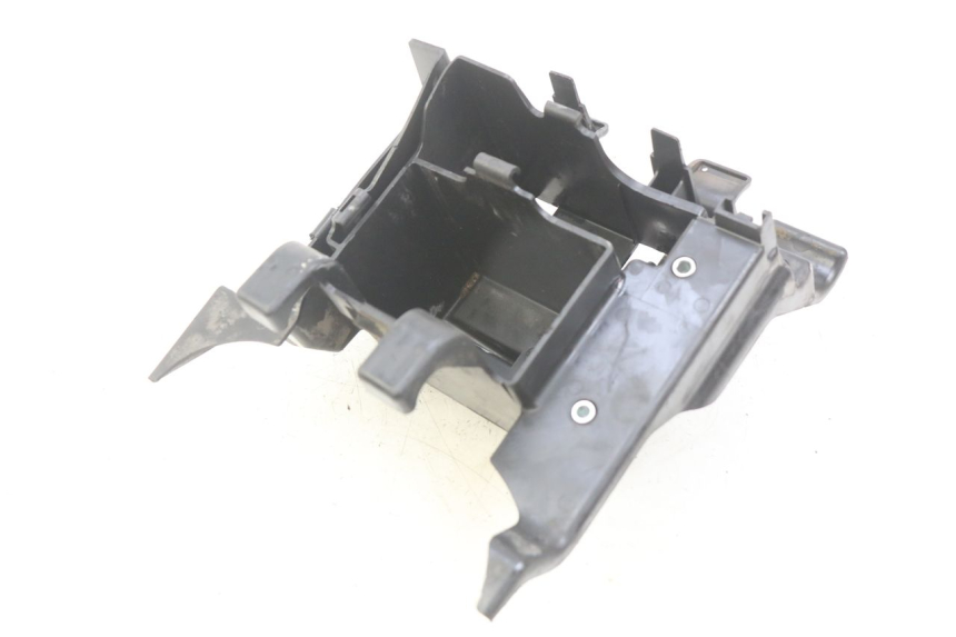photo de BATTERY TRAY HONDA VT C SHADOW 125 (1999 - 2007) - Technical close-up