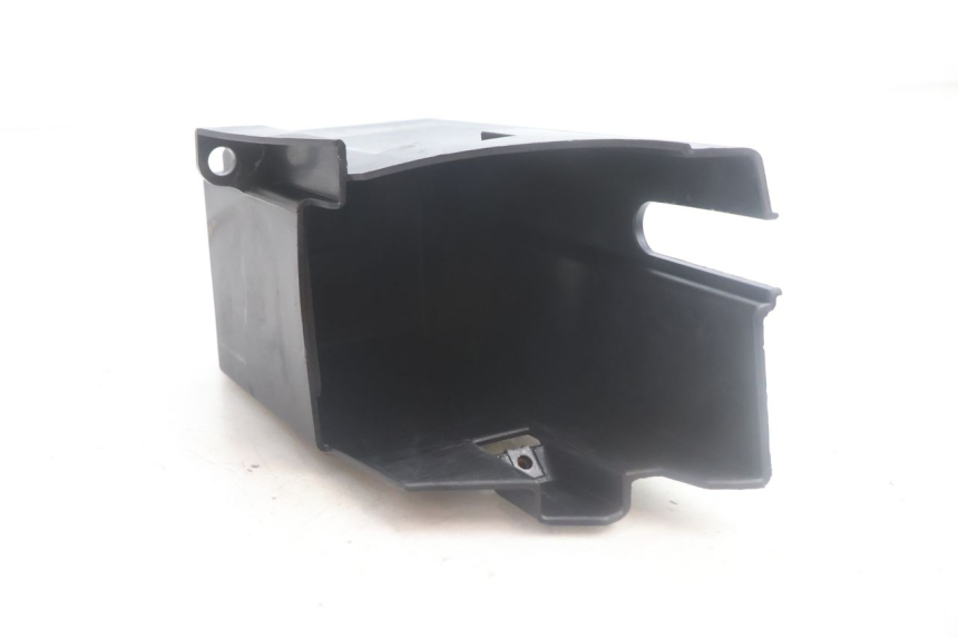 photo de BATTERY TRAY YAMAHA XMAX X-MAX 125 (2006 - 2009) - Zoom on usage condition
