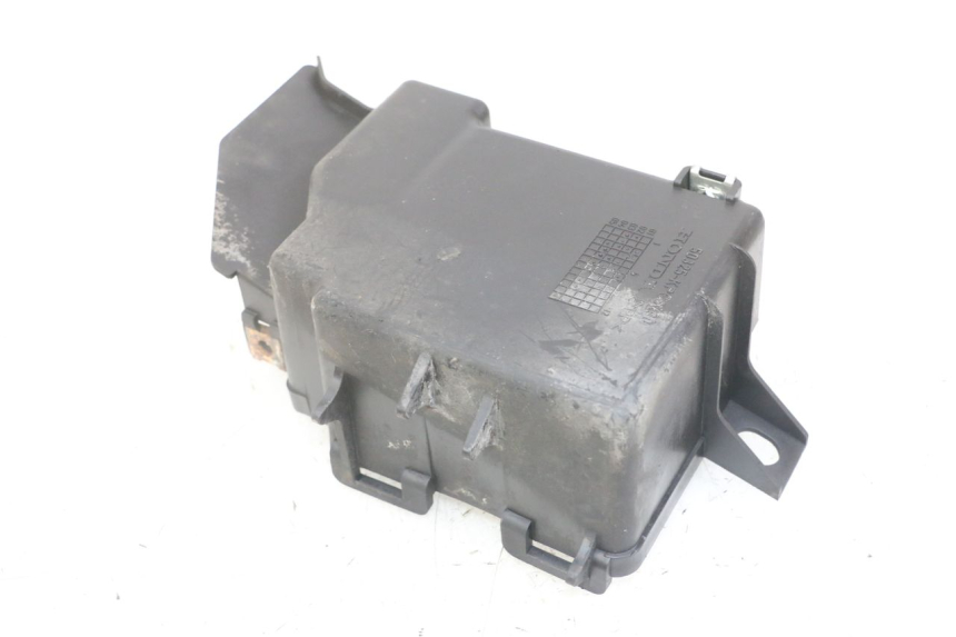 photo de BATTERY BOX HONDA XLV VARADERO 125 (2000 - 2006) - Component detail