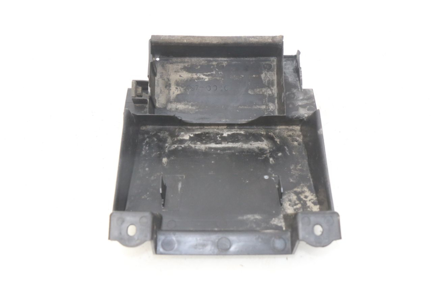photo de BATTERY TRAY KAWASAKI Z S 750 (2003 - 2006) - Alternative perspective