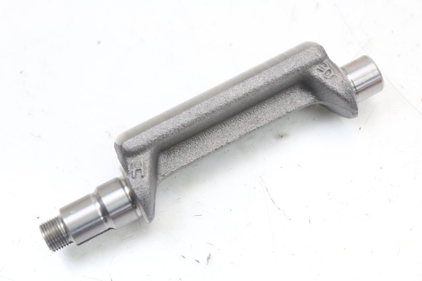 photo de ENGINE ROCKER ARM YAMAHA TDR DELTABOX 125 (1997 - 2003) - Zoom on usage condition