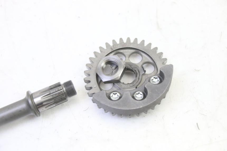 photo de ENGINE MOUNT YAMAHA YZF YZ-F 450 (2014 - 2016) - Alternative perspective