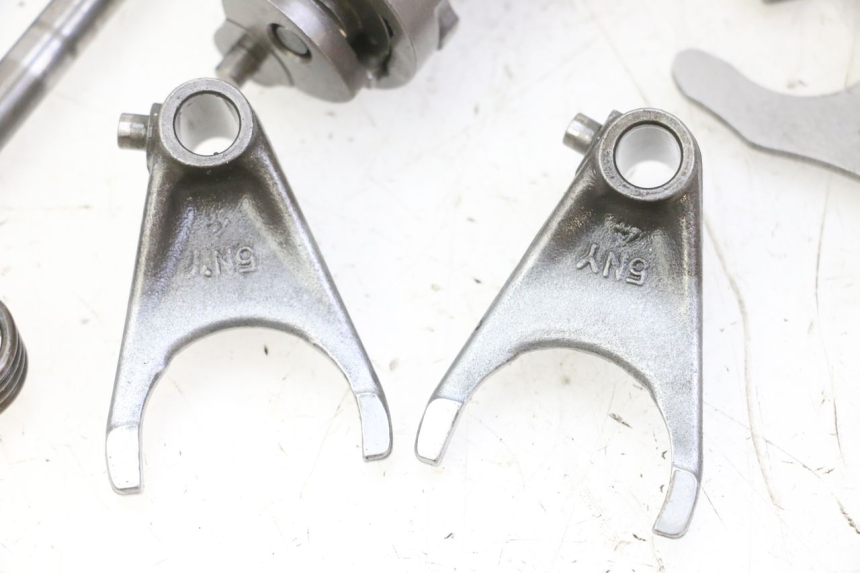 photo de DRUM SHAFT GEAR YAMAHA YZ 125 (1998 - 2005) - Surface and material condition