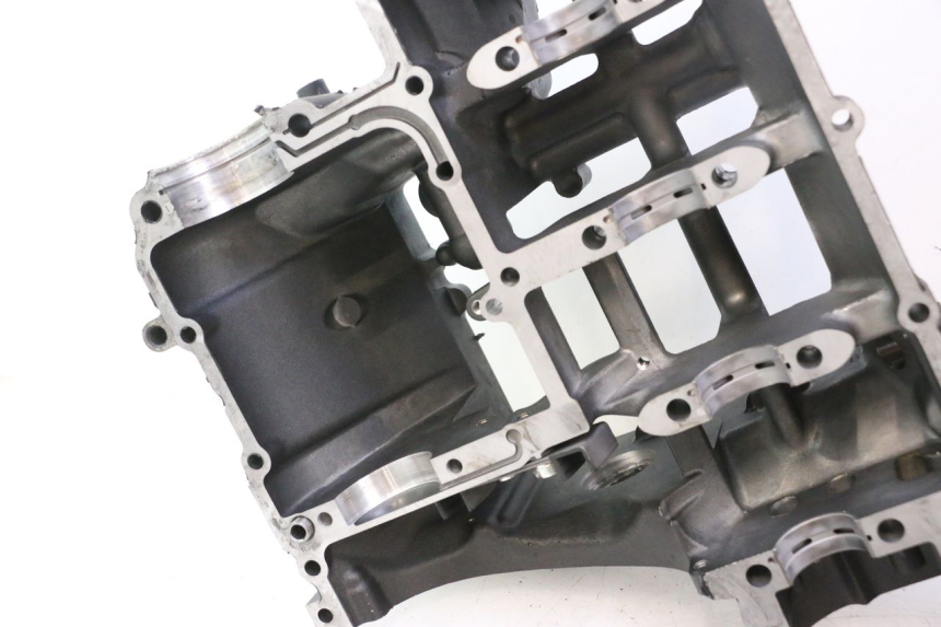 photo de CRANKCASE YAMAHA YZF R6 600 (2008 - 2009) - Additional view of the item